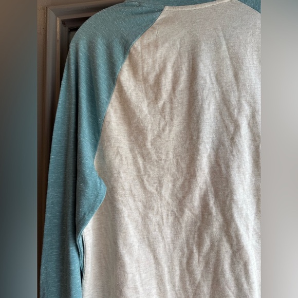 Old Navy Soft-Washed Color-Blocked Henley Shirt Size M Long Sleeve NWT neutral - Picture 6 of 14